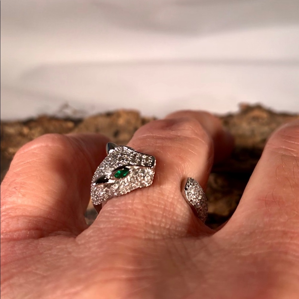 AAA Italian Zircon Platinum Plated Leopard Ring - Picture 5 of 6